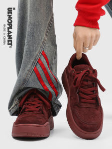 รองเท้าผ้าใบลำลอง Ueno Planet สำหรับผู้ชายและผู้หญิง ทรงต่ำ สวมใส่สบาย ฤดูใบไม้ผลิและฤดูร้อน รองเท้าบอร์ดแบบลำลอง สีแดง ทรงหัวมน รองเท้าสวมใส่สบาย