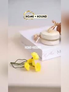 HOME+HOUND SHOP Travel Jewelry Box with Keychain Clip Travel Jewelry Case Portable PU Leather Small Jewelry Organizer for Women and Girls