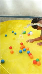 Alas Bermain Sensorik Kolam Renang Anak dan Bayi Art Mart Sensory Play