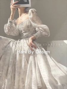 Đầm Thiết Kế Họa Tiết Đính Đá Dáng Dài - VH105