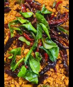 น้ําพริกหนังไก่กรอบ