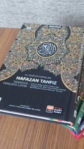 COD Bayar Ditempat Al Quran Hafazan Perkata Latin A5 Tanafus Terjemah Lux Embos dan Spot UV Alqosbah