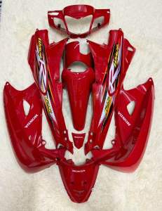 ชุดสีเวฟ 125R สีแดงล้วน ปี2005 พลาสติกABS งานARM