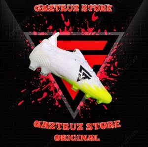 SEPATU BOLA GASTRUZ SPEED HITAM TOSCA TERBARU/SEPATU BOLA ORIGNAL FREE KAOS KAKI PANJANG/SEPATU BOLA TERBARU