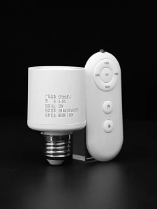 LVYIMAO 🚚  พร้อมส่ง  💡  ผู้ถือโคมไฟรีโมทคอนโทรล LED หัวโคมไฟสกรู E27 สากลครัวเรือน 220v แสงอัจฉริยะห้องนอนสวิตช์อัจฉริยะ ผู้ถือโคมไฟ + รีโมทคอนโทรล 💡