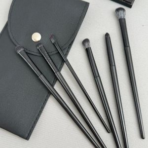 Beginner Friendly 6 Piece Eyeshadow Brush Set Soft Bristles for Detail Work Long Handle Beauty Makeup Tools Eye Shadow Brushes