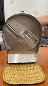 Máy thái lát sung thái xả thái hành Máy bào sợi đu đủ cà rốt chạy điện kết hợp quay tay BH 12 THÁNG