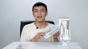 1 Paket Isi Empat Alat Kepang Rambut Sisir dll Import Murah K088