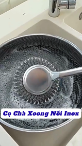 Bàn Chải Cọ Nồi Tay Cầm Inox - Chổi Cọ Xoong Chảo Búi Sắt Cọ Rửa Nhà Bếp Không Đau Tay Tiện Dụng - Cây Cọ Nồi Inox Có Tay Cầm Dài - Bùi Nhùi Rửa Chén Bát - Cước Chùi Nồi Tay Cầm Cán Dài