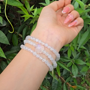 Q1631 Chuỗi 3v Moonstone mix cỏ 4 lá Moonstone cho mệnh Kim và Thuỷ - Phong Thuỷ TUDO
