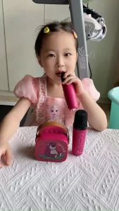 Bộ karaoke loa bluetooth 5.0 2 micro không dây Minnie Mickey Elsa Lotso chính hãng Disney Karaoke cầm tay mini cho bé Loa di động