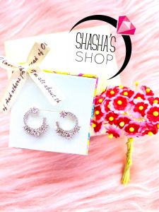 Bông tai style tiểu thư lấp lánh