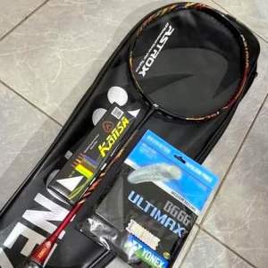 RAKET BADMINTON YONEX ASTROX 99 PRO DAPATKAN TAS SESUAI DIFOTO