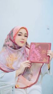 BRAND NO LABEL - LUISA - LUNA SERIES I HIJAB MOTIF TERBARU 2024 I BRAND NO LABEL HIJAB I BNL SCARFT