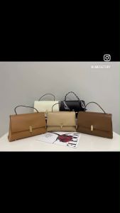 Lisa กระเป๋าหนังวัวแท้ สะพายข้างได้ ใส่ของได้เยอะ