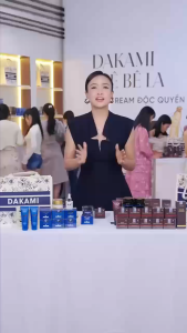 Kem Dưỡng Da Sâm Đen Dakami Hỗ Trợ Mờ Thâm Nám Tàn Nhang Cấp Ẩm 30g