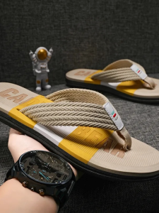 Mens Sandals Summer Outdoor Wear Anti-Slip Odor-Resistant 2025 New Style Mesh Upper Thick Bottom Rubber Sole Slip-On Beach Shoes