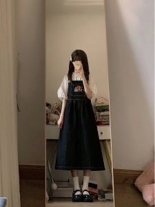 Váy Denim Mini Dễ Thương Dễ Thương Phong Cách Nhật Bản Mùa Hè 2025 Bộ Đồ Nhỏ Mới Váy Midi Chữ a Không Tay Họa Tiết Hoạt Hình