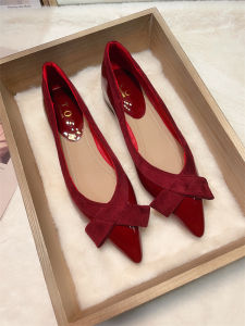 รองเท้าแต่งงานสีแดงสำหรับผู้หญิง ทรงหัวแหลม ทรงหัวมน รองเท้าส้นหนา รองเท้าส้นกลาง รองเท้าแฟชั่นฤดูใบไม้ผลิ รองเท้าแต่งงานไม่เจ็บเท้า รองเท้าแต่งงาน