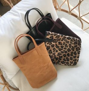 2025 Ultra Popular Plush Bucket Handbag Womens Small Size Pure Color Velvet Texture Leopard Print Handheld Basket Bag