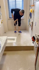 BKK แปรงขัดพื้น 4in1/ 3 in 1/2 in 1 แปรงทำความสะอาดพื้น พร้อมที่รีดน้ำในตัว มีที่กวาดน้ำ แบบด้ามยาว