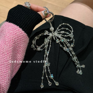 Chic Cold Tone Large Butterfly Knot Phone Chain Universal Shell Holder Womens Style Mobile Phone Accessory Trendy Pendant