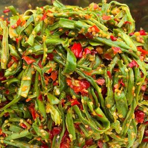 Jiangxi พิเศษซูเปอร์กรอบและซื้อบรรณาการจานพริกซอสเผ็ดขนมอาหารเรียกน้ำย่อย