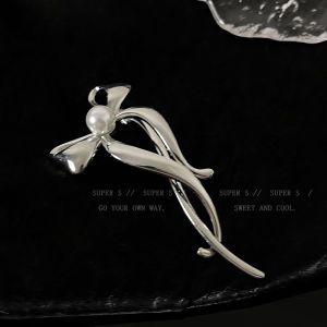 Large Size Pearl Butterfly Knot Hair Clip Womens Back of Head Twisted Duckbill Clip Elegant Metal Hair Grips Fashion Accessories