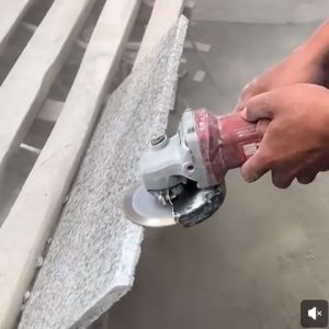 แผ่นตัดเพชรใช้กันอย่างแพร่หลายสามารถใช้สำหรับหินแกรนิตหินอ่อนกระเบื้องคอนกรีต ฯลฯ