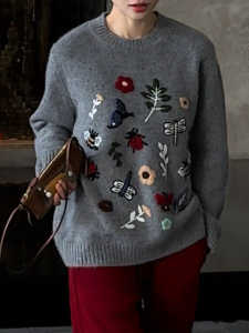 QINGNAER | Loose Fitting Slimming Round Neck Embroidered Sweater