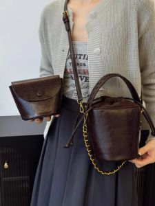 กระเป๋าสะพายข้างหนังแบบมีซิป MK Vintage Bucket Bag สำหรับผู้หญิง กระเป๋าถือแบบมีซิปขนาดเล็ก กระเป๋าสะพายข้างแบบลำลอง