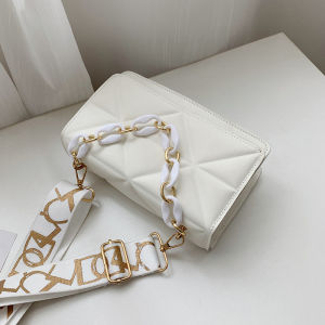 กระเป๋าสะพายข้างแบบเปิดด้วยแม่เหล็กสไตล์เกาหลี หนัง PU สีพื้น กระเป๋าสะพายข้างแบบสะพายข้างแบบลำลองสำหรับวัยรุ่น ปี 2023