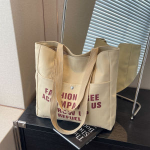 กระเป๋าผ้าลายการ์ตูนความจุขนาดใหญ่สำหรับนักเรียนหญิง กระเป๋าสะพายไหล่แบบลำลอง กระเป๋าถือผ้าใบทันสมัย ​​กระเป๋าใส่ของแบบพกพาได้