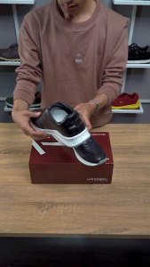 NAZREAL FOOTWEAR - Sepatu Sneakers Casual Pria Terbaru / Sepatu Sport Pria Ruggiero AXL002