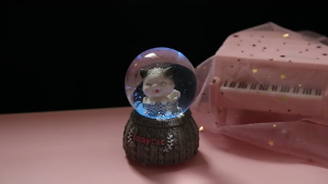 ดนตรีลูกแก้วเจ้าหญิงพระจันทร์ เครื่องประดับการ์ตูน ของขวัญสร้างสรรค์ของนักเรียน บูติกของขวัญวันเกิด