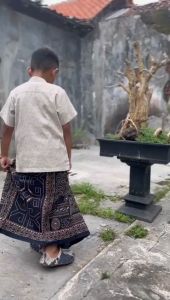 Sarung Instan Anak & Sarung Sarwon: Nyaman, Praktis, dan Mudah Digunakan