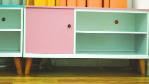 Meja Tv minimalis 43 inch Led modern kekinian lose premium RBN "Pink