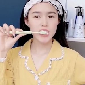 Niacinamide Teeth Whitener Fresh Breath Remove Bad Breath Remove Yellow Teeth Stains And Tartar Whitening And Tartar Remover Whitening Teeth Bad Breath Teeth Oral Care Brush Oral Care Mint Baking Soda Toothpaste