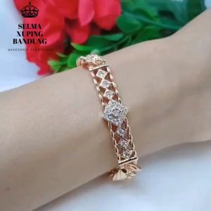 Gelang Rantai Aksesoris Fashion Wanita Cocok Untuk Sehari: Gelang Rantai Plat Titanium Tembaga Xuping dan Perhiasan Aksesoris Lapis Emas Tidak Mudah Luntur G21-5A