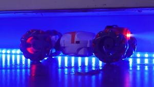 ร้านของเล่นไทย COD 4WD รีโมทคอนโทรลรถ ท่าทางการควบคุมระยะไกลรถผาดโผนด้วยแสงและเพลงสเปรย์รถผาดโผน 360 องศาพลิกสองด้านบิดรถออฟโรด ของขวัญวันเกิดสำหรับเด็ก