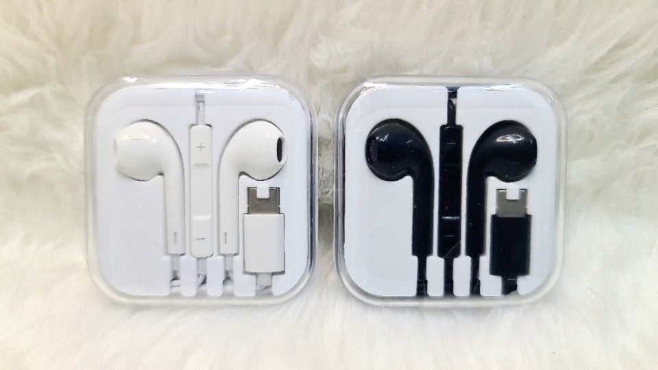 Type-C Wired Earphone HD Sound Quality with Microphone For Huawei Type-C Phone Only