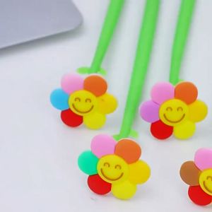 MOMO 0.5MM Black Ink Gel Pen Sun Flower Rocker Pen Delivery Kids Stationery Supplies