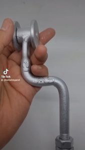 Roda Atas Pintu Henderson (Kecil) Model Bengkok untuk Haski