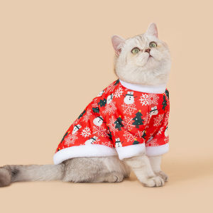 Hot autumn and winter Christmas pet clothes comfortable and warm cartoon printed pet cat and dog clothes