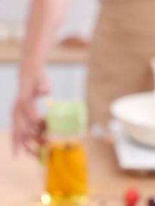 ขวดสเปรย์น้ำมัน ขวดสเปรย์น้ำมันทำอาหาร  470MLขวดใส่น้ำมันกันรั่ว ใช้งานได้ 2 ฟังก์ชั่น