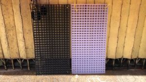 Tấm Lưới Sắt Ô Vuông 50x100cm Đen Trắng Đa Năng Sơn Tĩnh Điện Lắp Ráp Kệ Treo Phụ Kiện Bán Hàng Decor Trang Trí Phòng