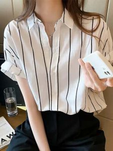 Áo Nữ Dạng Sọc Form Rộng Chất Liệu Lụa Mát Size Lớn