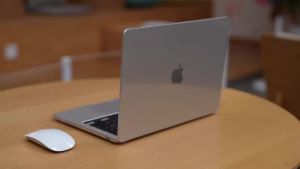 Ốp Laptop Trong Suốt Có Nhũ Dành Cho MacBook Air 13.6 Inch - Tương Thích Với Các Mẫu Chip M5 M4 M3 M2 A3449 A3240 A3113 A2681 Mặt Bóng