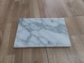 หินอ่อนไวท์คาราร่า (White Carrara Marble) นับเป็นหินอ่อนที่มีความคลาสสิค จากเมืองคาราร่า ประเทศอิตาลี ด้วยเนื้อหินสีขาวและเทาอ่อน ขนาด20×30cm.. 