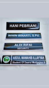 BILQISSTORE28/PAPAN NAMA AKRILIK RESIN PENITIK/NAMA DADA/NAME TAG/PIN NAMA/CETAK PAPAN NAMA CUSTOM